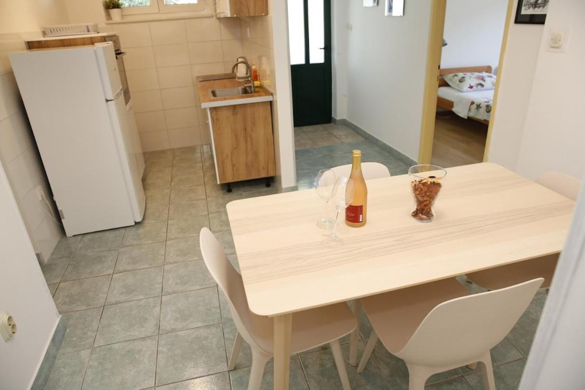 Apartmani Taradzic Водице Экстерьер фото